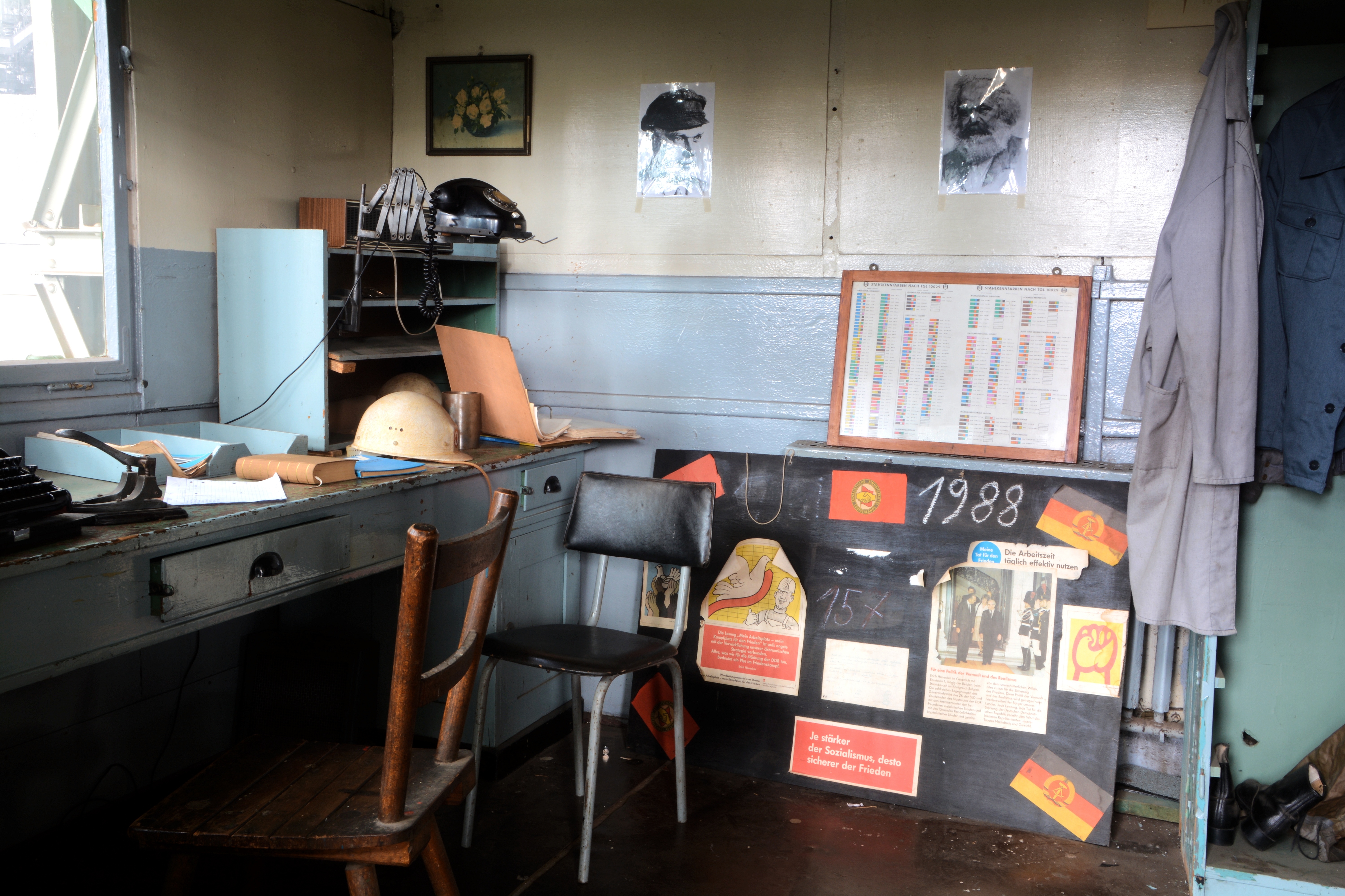 DDR-Arbeitszimmer